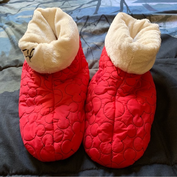 Avon Canada Disney Mickey Mouse Bootie Slippers - Picture 3 of 8